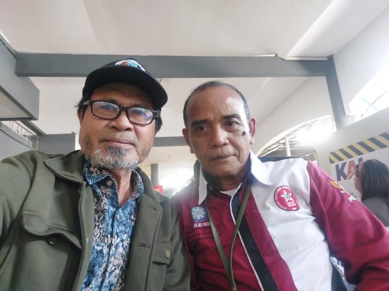 Bersama Ketua Umum AWDI