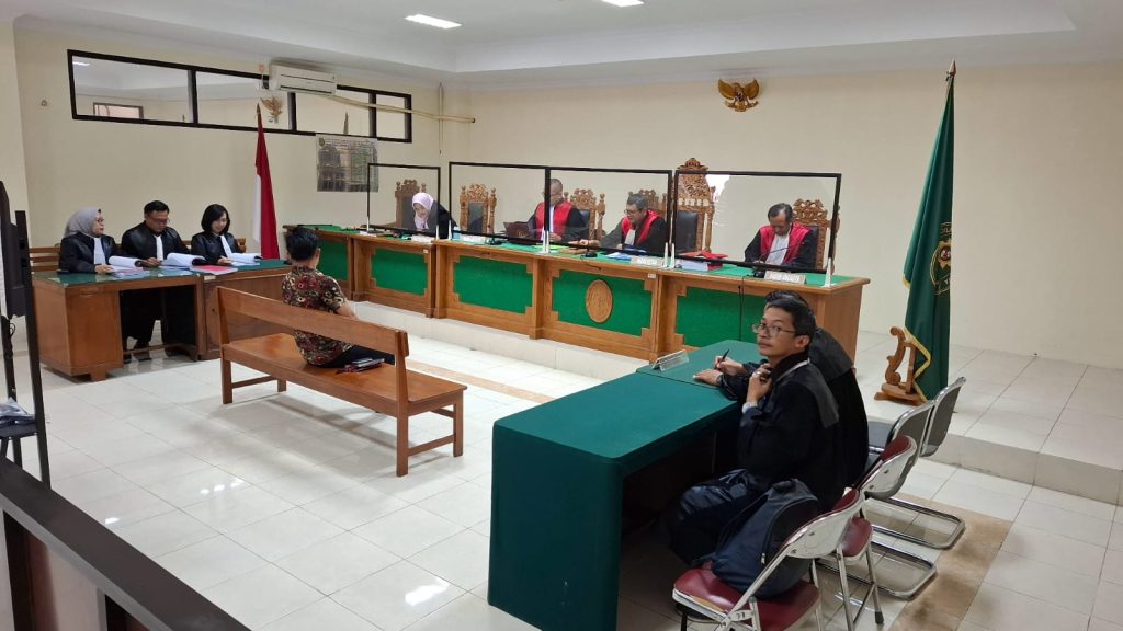 Sidang tuntutan dengan Terdakwa Robinson Saalino