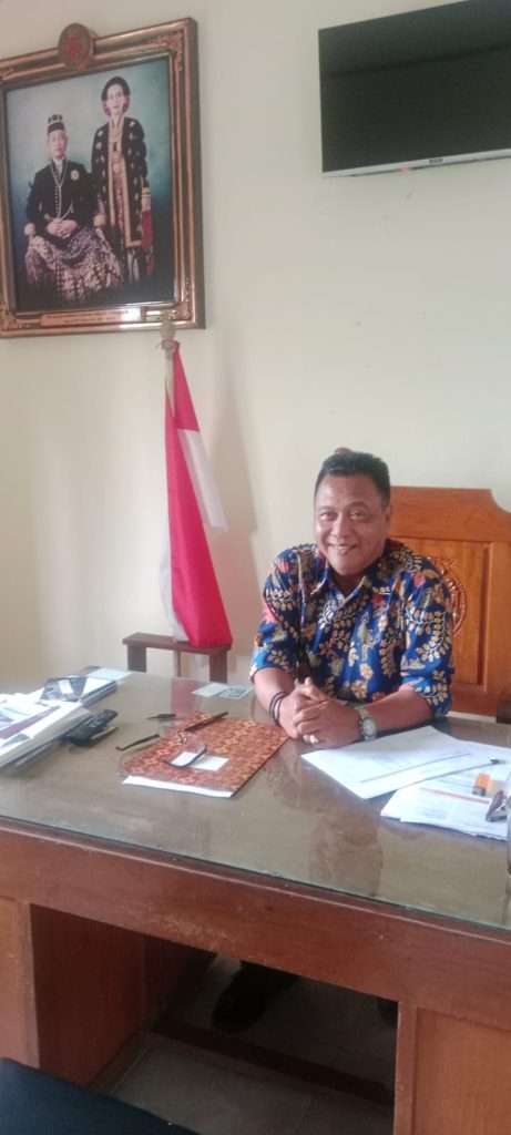 Lurah Purwobinagun Heri Suasana