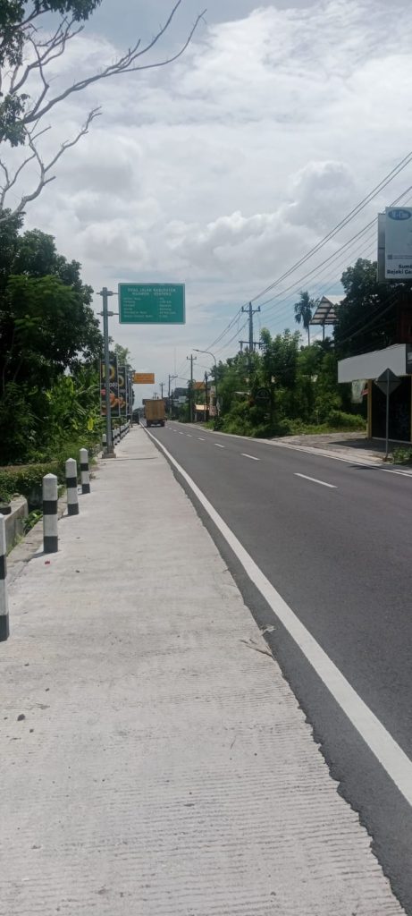 Peningkatan jalan gawen-kenteng